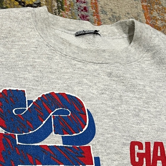 Vintage New York Giants NFL Football Flinstones 1990s Gray Crewneck Sweatshirt - Picture 6 of 6